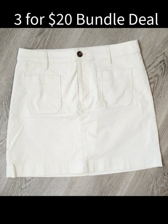 J. Crew Dresses & Skirts - J. Crew Cargo Mini Skirt size 4 Beige